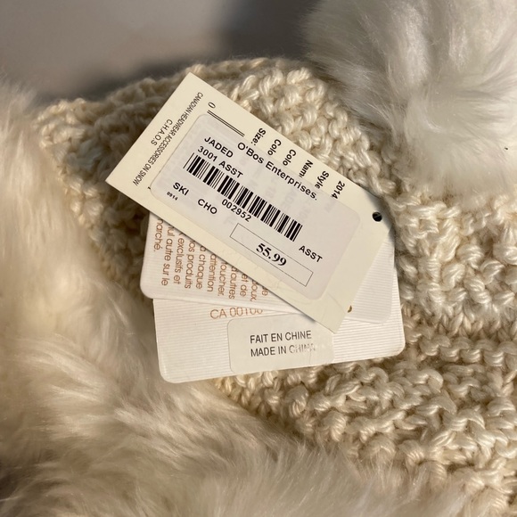 Chaos lux knitted Womens Beige Fur winter hat. - Picture 2 of 5